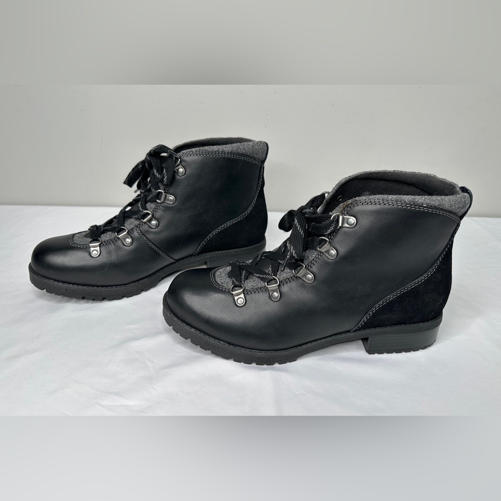 Clarks Women's 11 Wide Faralyn Alpha Ankle Boots Black Leather Suede 26122525